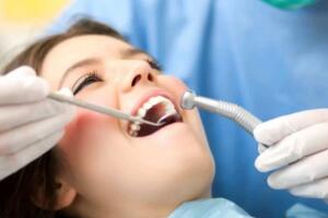 Consultation bucco-dentaire chez le dentiste à Javea : Docteur Carbasse