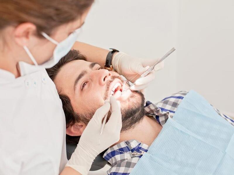 Extraction des dents de sagesse chez votre dentiste à Javea